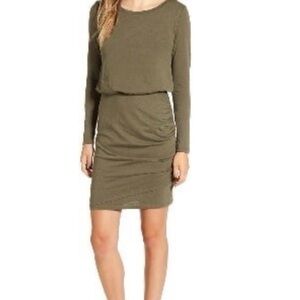 Nordstrom Leith women’s green long sleeve ruched dress size Large 10 12